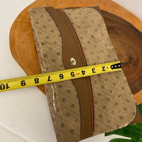 Vintage Gucci Large Fold Over Clutch - Picture 16 of 16